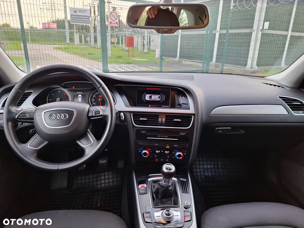Audi A4 Avant - 11