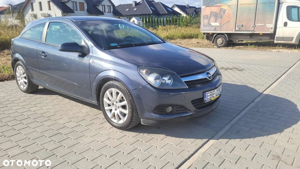 Opel Astra III GTC 1.4 Enjoy - 1