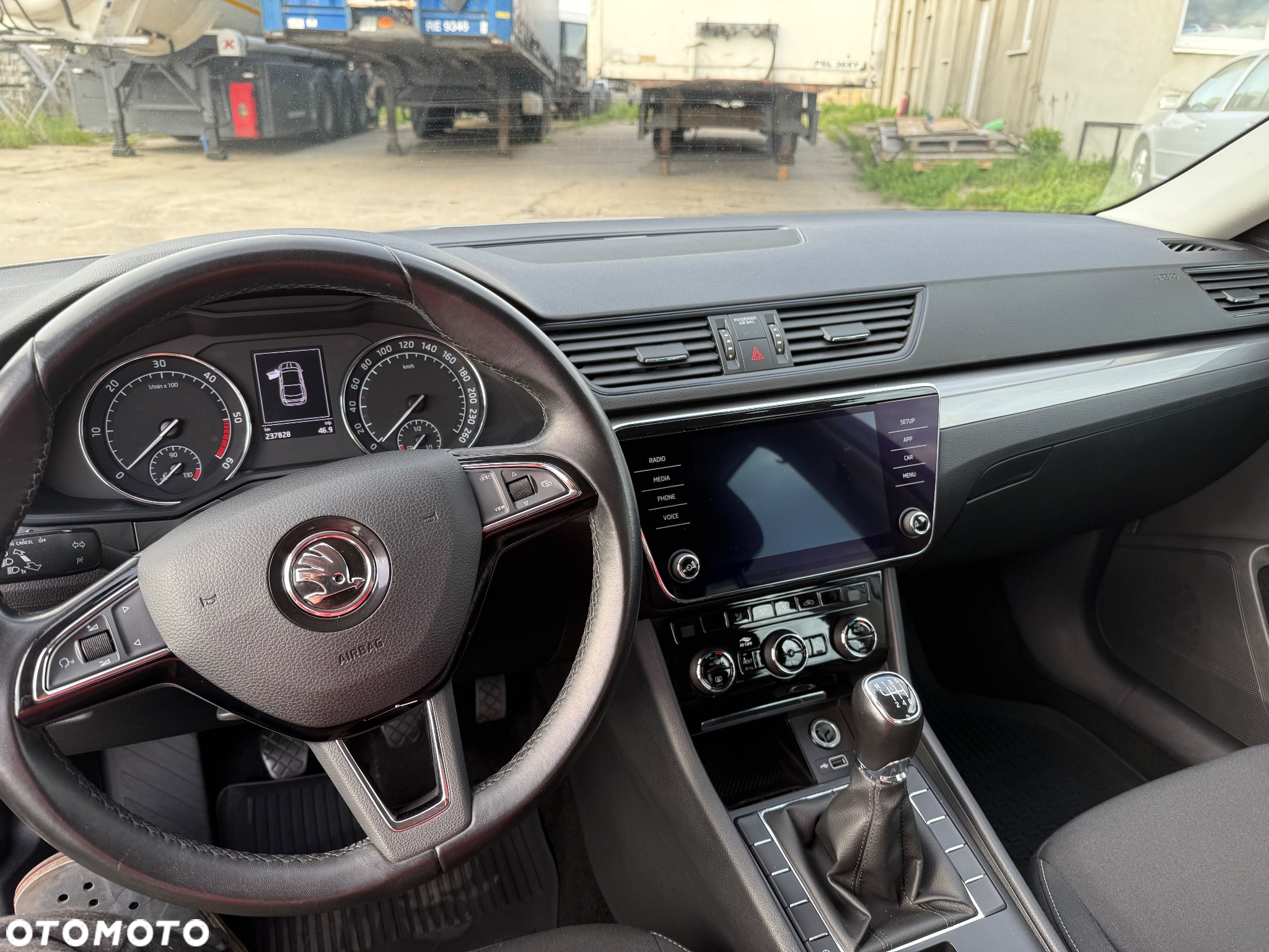 Skoda Superb - 23