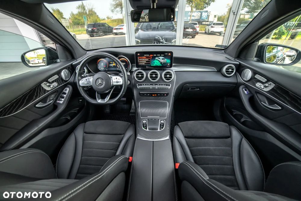 Mercedes-Benz GLC 220 d 4Matic 9G-TRONIC AMG Line - 26