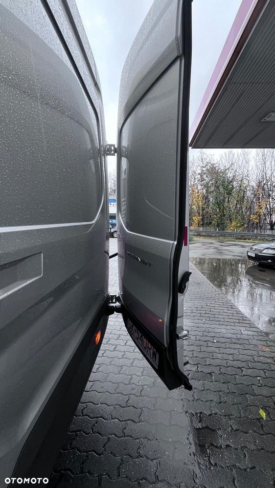 Ford Transit - 12
