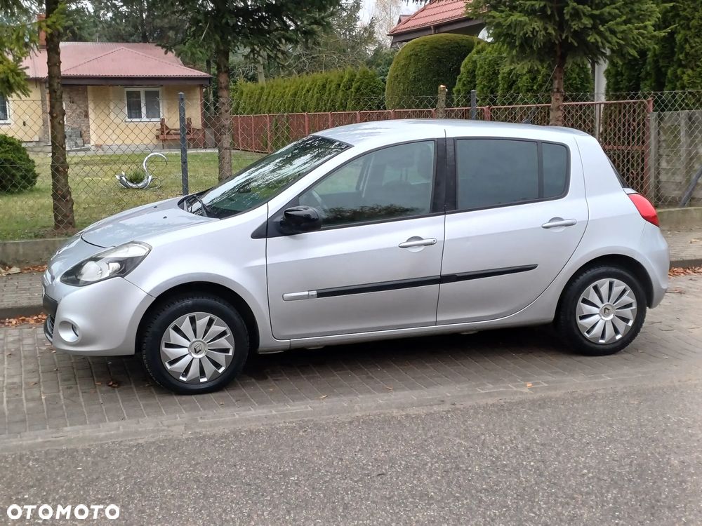 Renault Clio 1.5 dCi Alize - 4