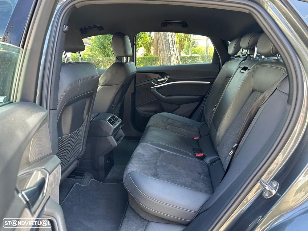 Audi e-tron Sportback 55 quattro S line - 12