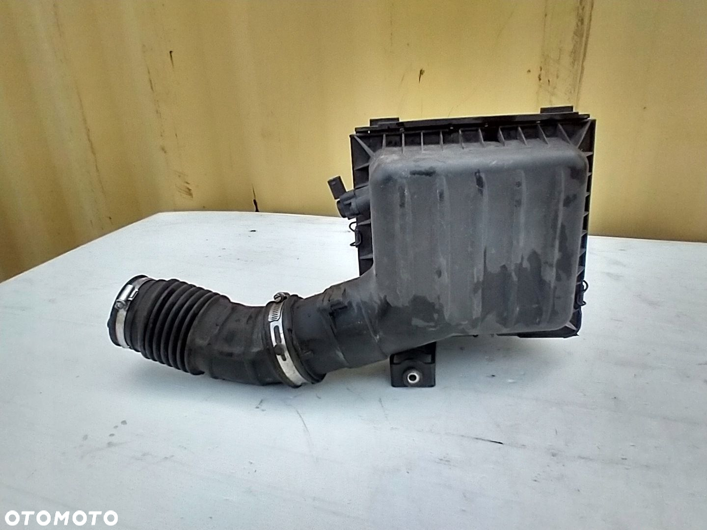 MERCEDES OBUDOWA FILTRA POWIETRZA PRZEPŁYWOMIERZ A000094324 0281002896 - 7