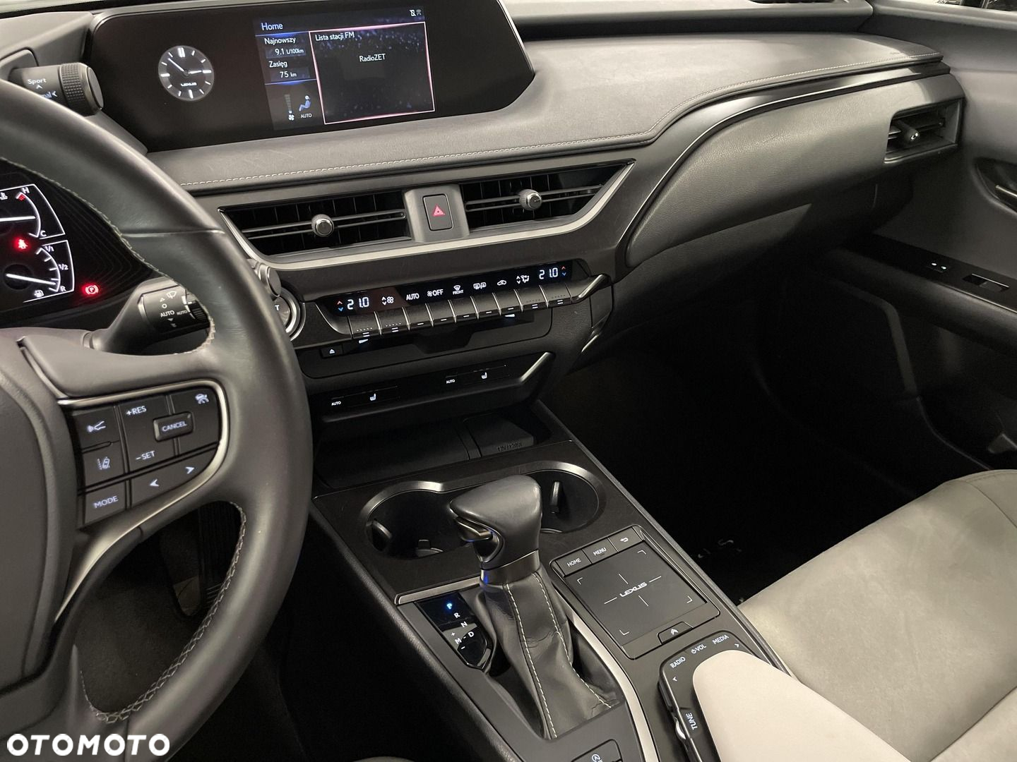 Lexus UX 200 GPF Business Edition 2WD - 23
