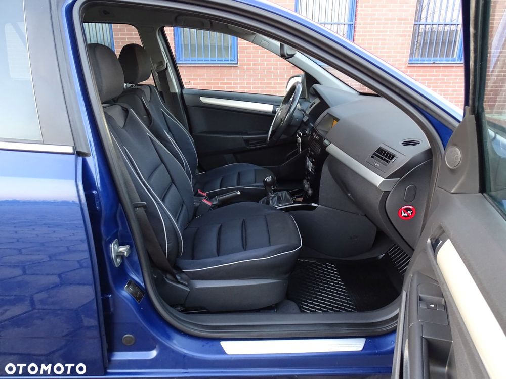 Opel Astra 1.7 CDTI Cosmo - 9