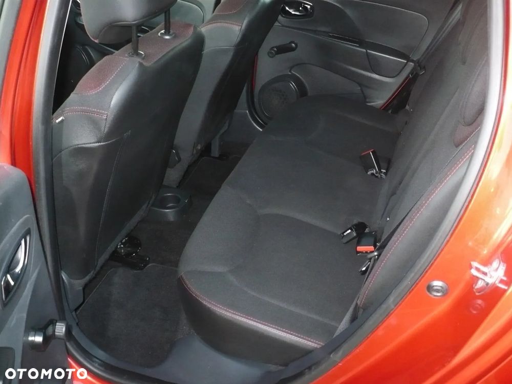 Renault Clio 1.2 16V 75 Authentique - 12