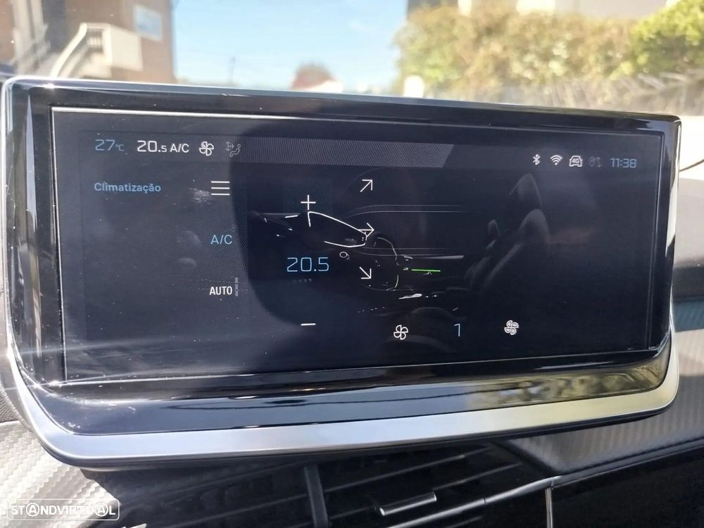 Peugeot 208 TURBO 100 Allure - 27
