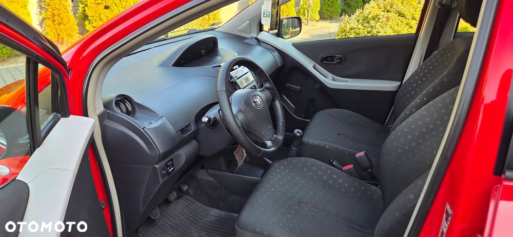 Toyota Yaris 1.3 Luna A/C - 8