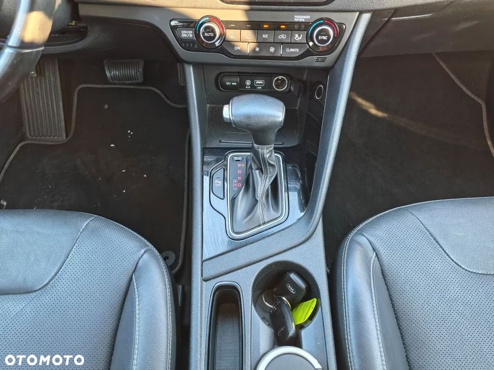 Kia Niro - 11