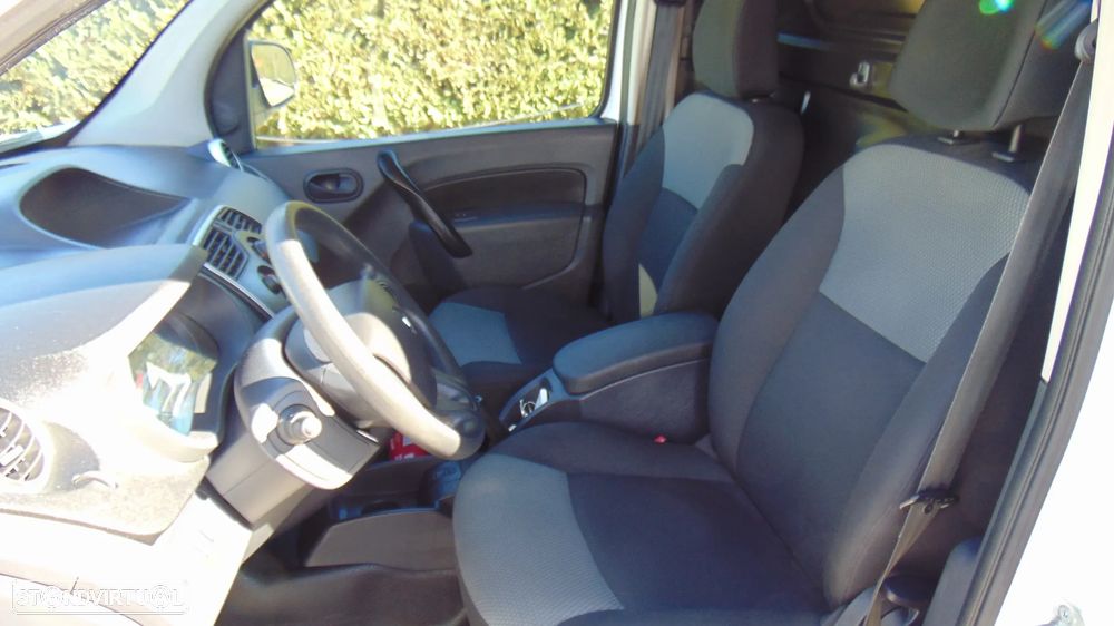Renault kangoo 1.5 dci 90cv - 11