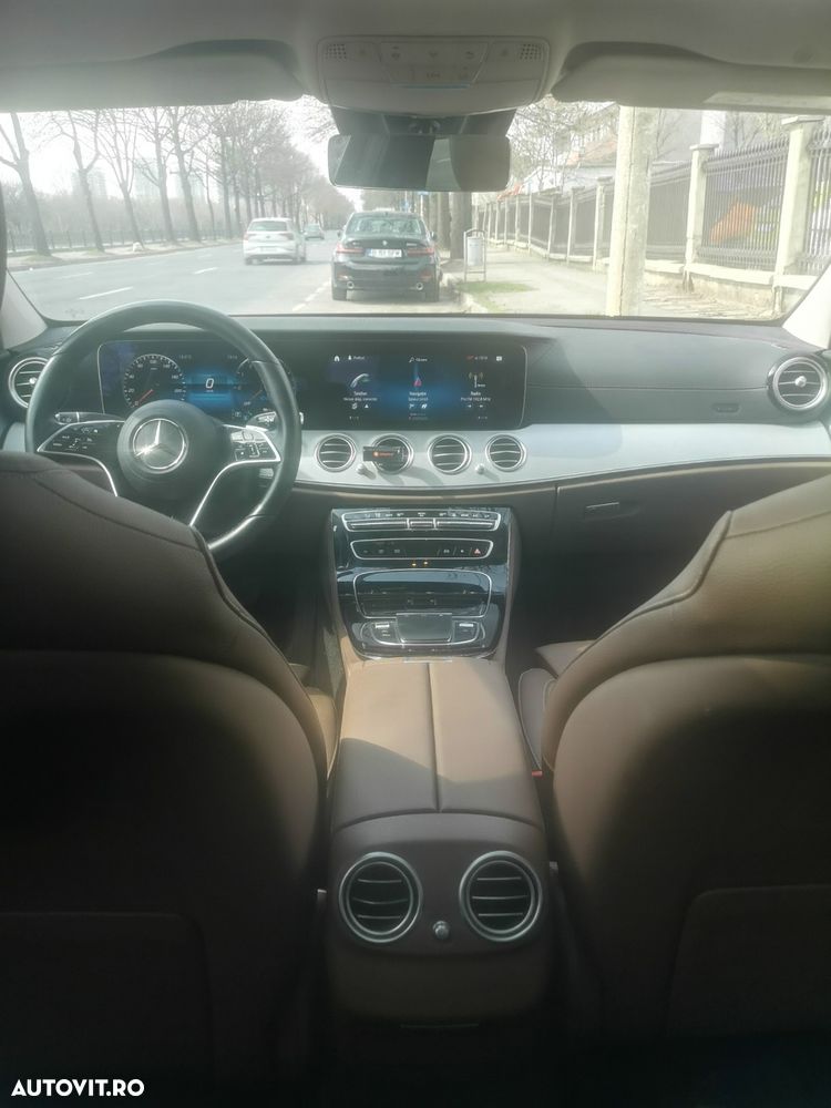 Mercedes-Benz E 300 de 9G-TRONIC AMG Line - 2