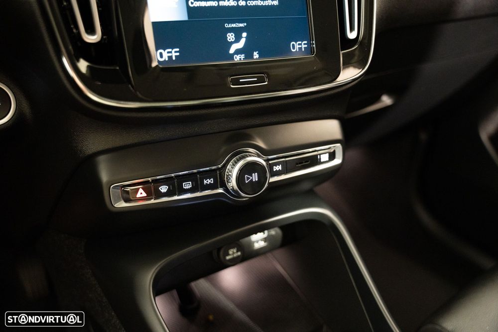 Volvo XC 40 1.5 T5 PHEV Inscription - 16