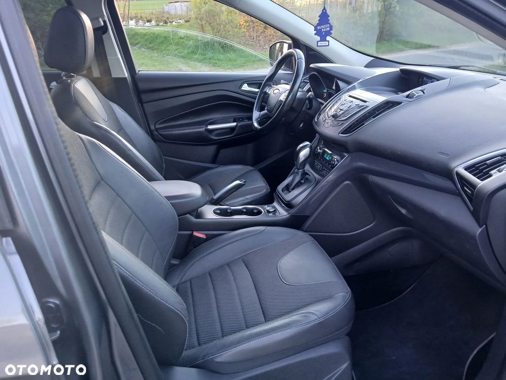 Ford Kuga 2.0 TDCi 4x4 Titanium - 23