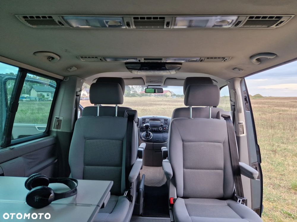 Volkswagen Multivan - 39