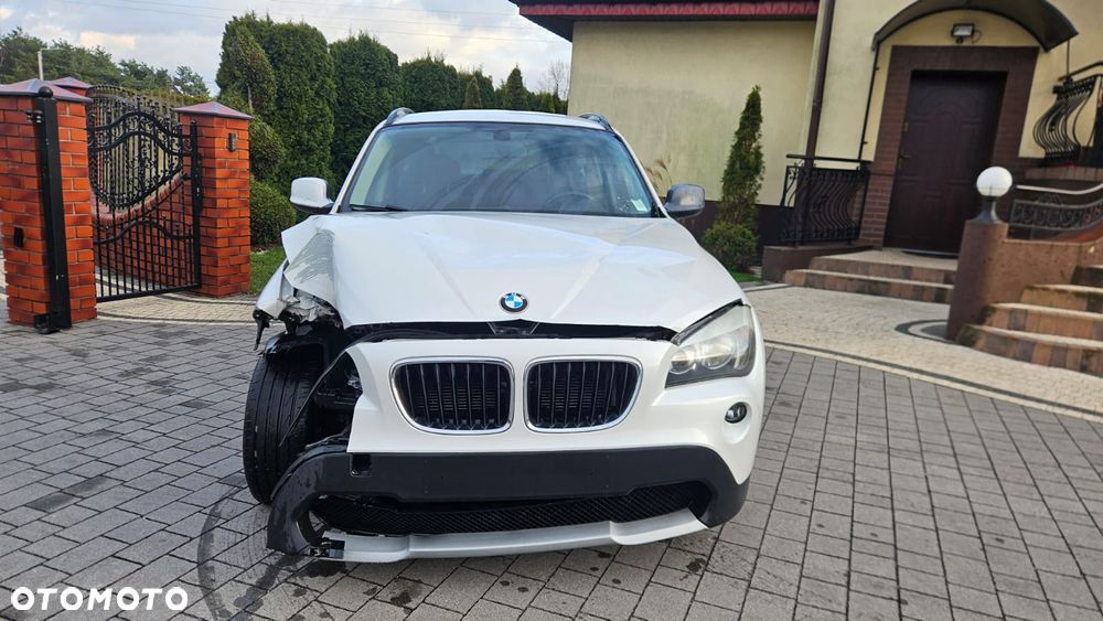 BMW X1 sDrive18d xLine - 11