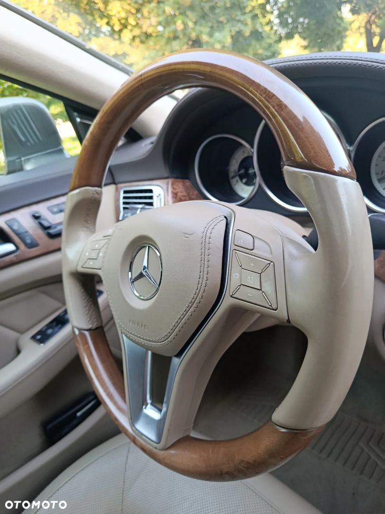 Mercedes-Benz CLS 500 4Matic 7G-TRONIC - 22