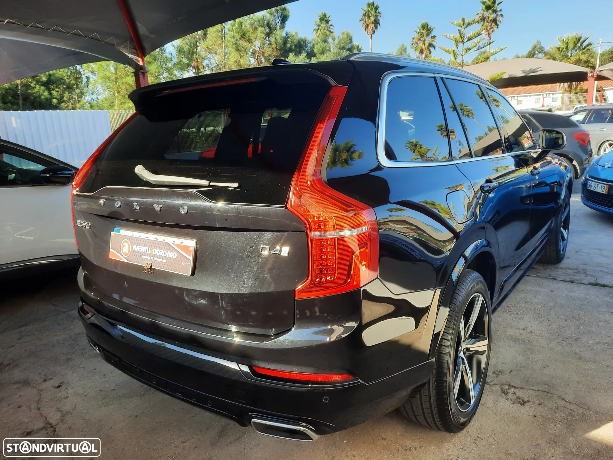 Volvo XC 90 2.0 D4 R-Design - 16