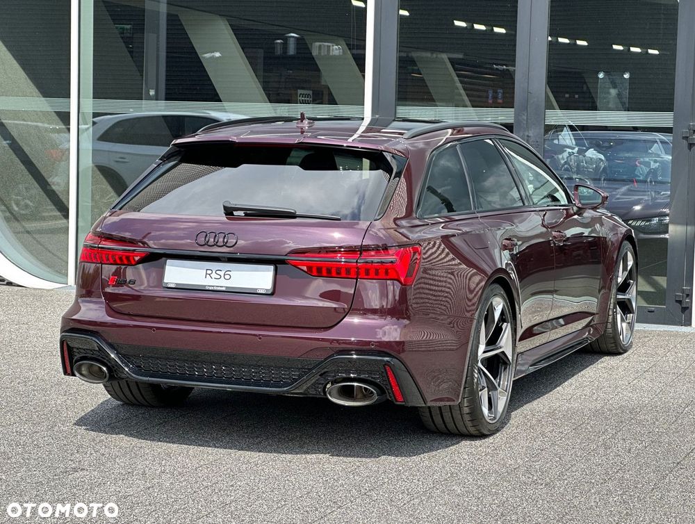 Audi RS6 Avant - 8