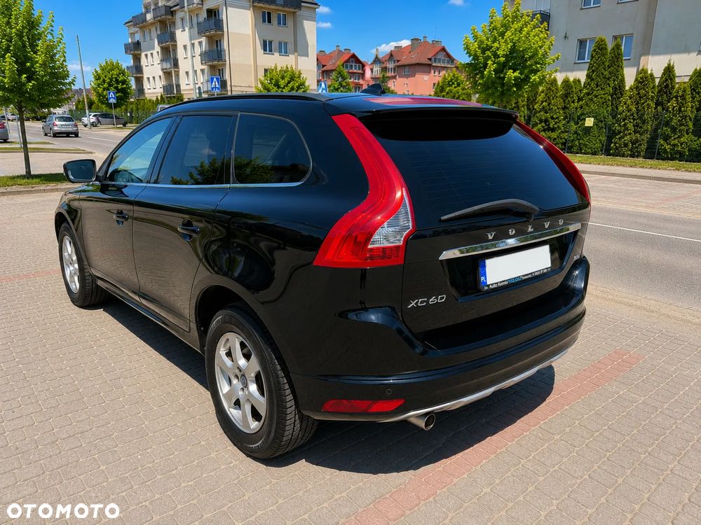 Volvo XC 60 D3 Momentum - 4