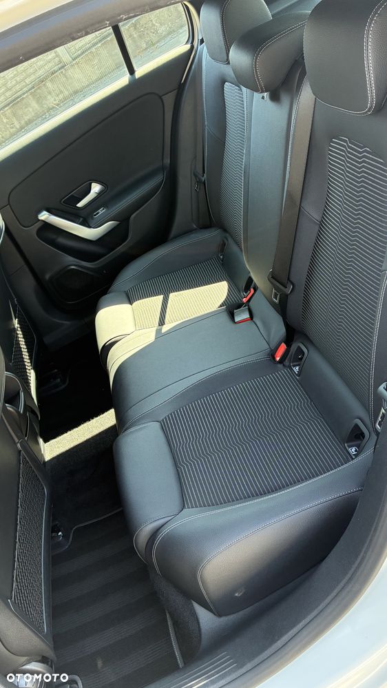 Mercedes-Benz Klasa A 220 Progressive 7G-DCT - 14