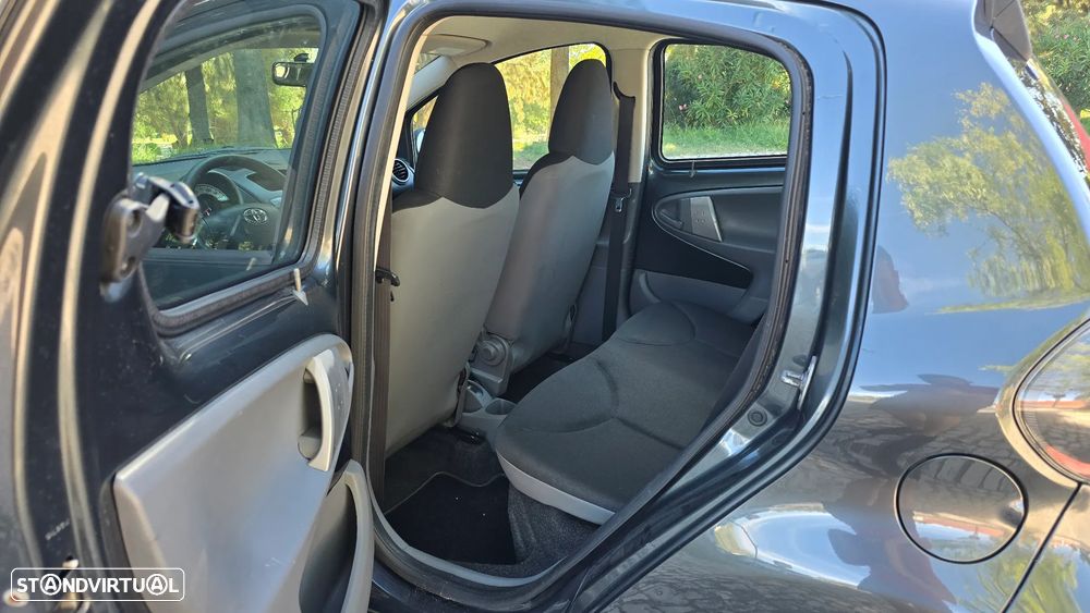 Toyota Aygo 1.0 + AC - 40
