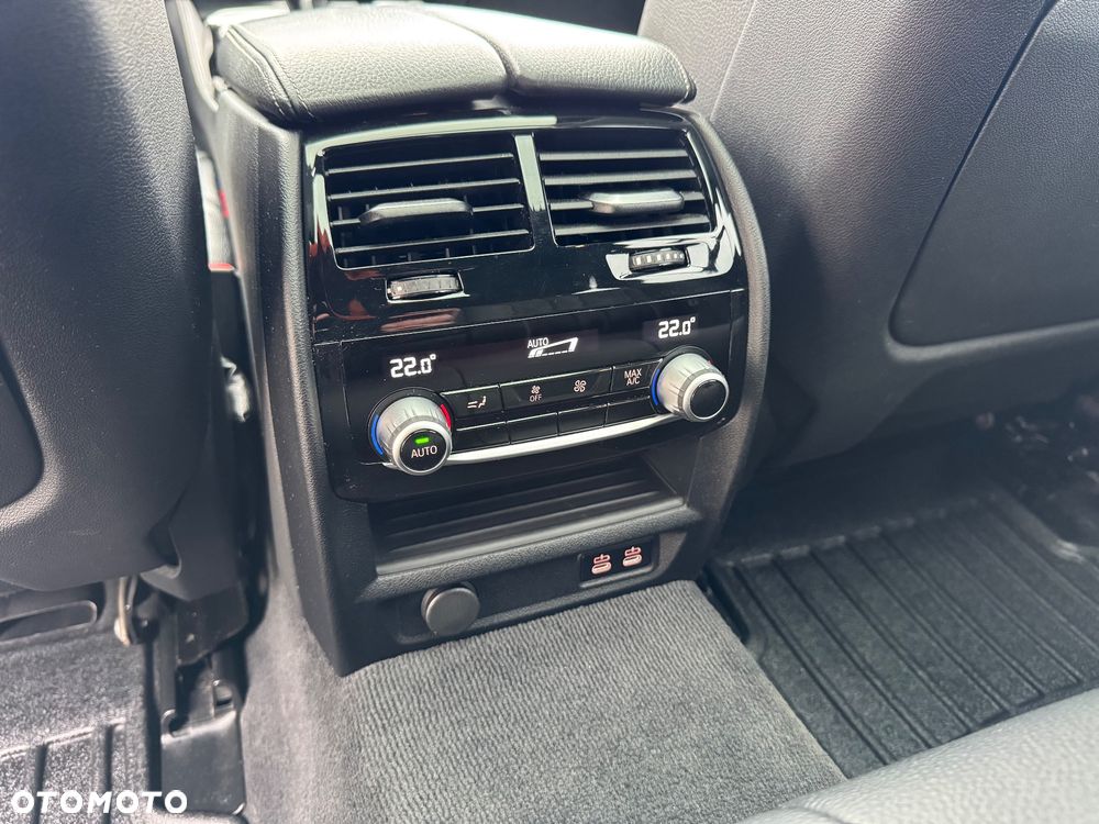 BMW Seria 5 530d xDrive mHEV M Sport sport - 23