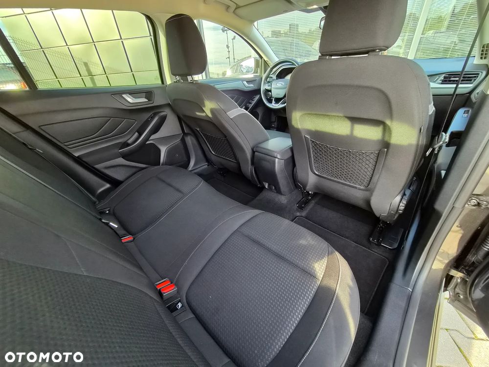 Ford Focus - 33