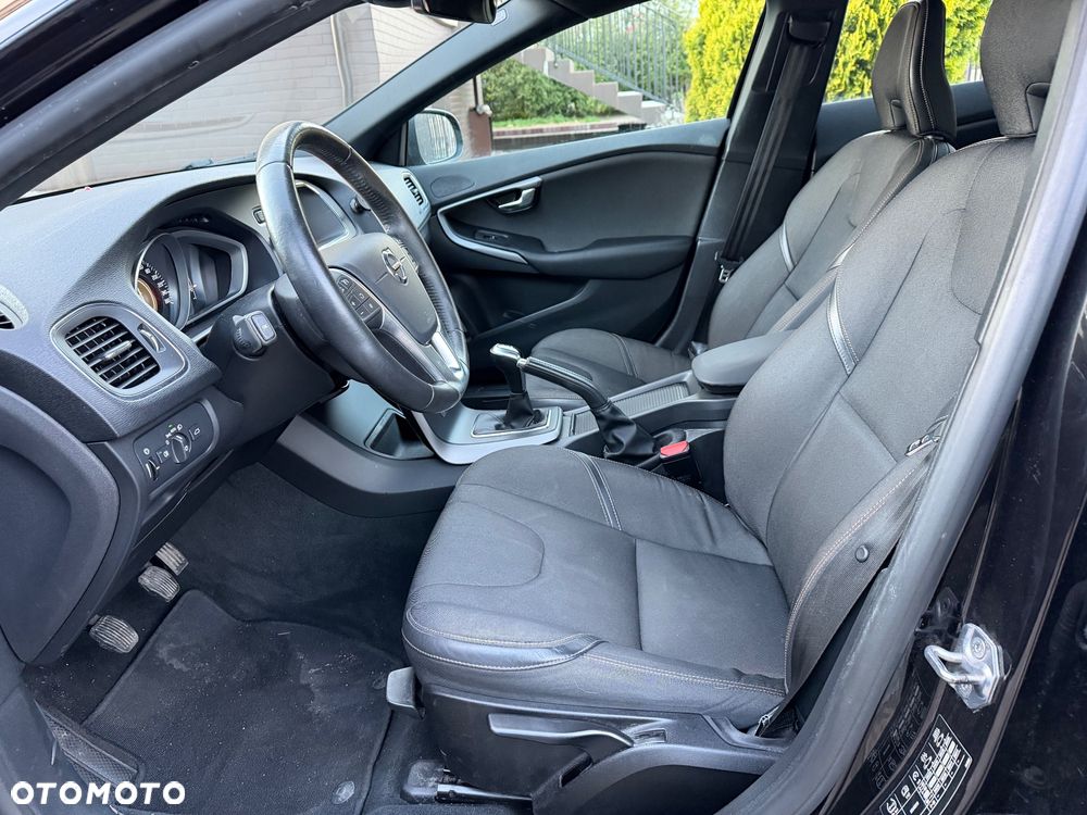 Volvo V40 T3 - 27