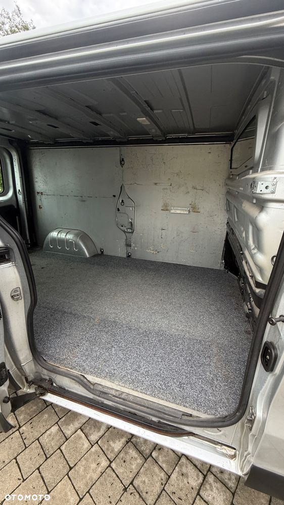 Renault Trafic - 19