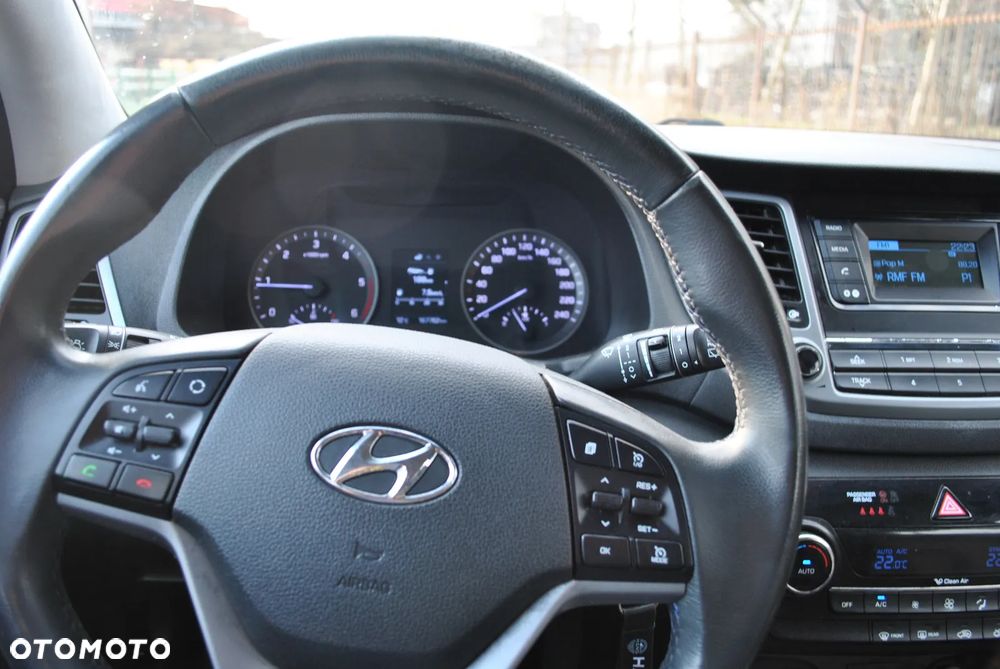 Hyundai Tucson blue 1.7 CRDi 2WD Classic - 16