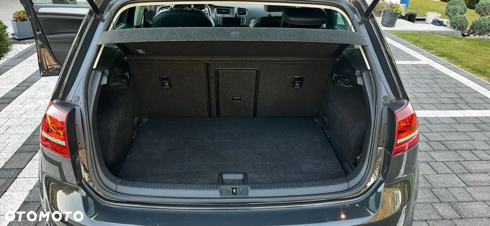 Volkswagen Golf e-Golf - 13