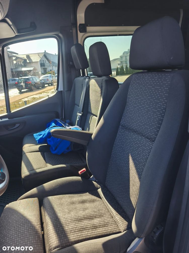 Mercedes-Benz Sprinter - 16