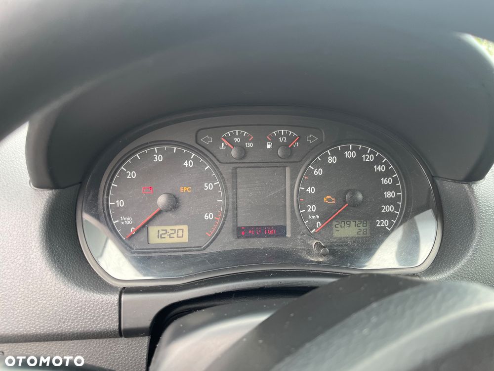 Volkswagen Polo 1.4 16V Basis - 3