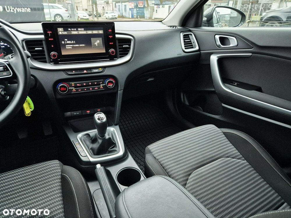 Kia XCeed 1.5 T-GDI M - 41