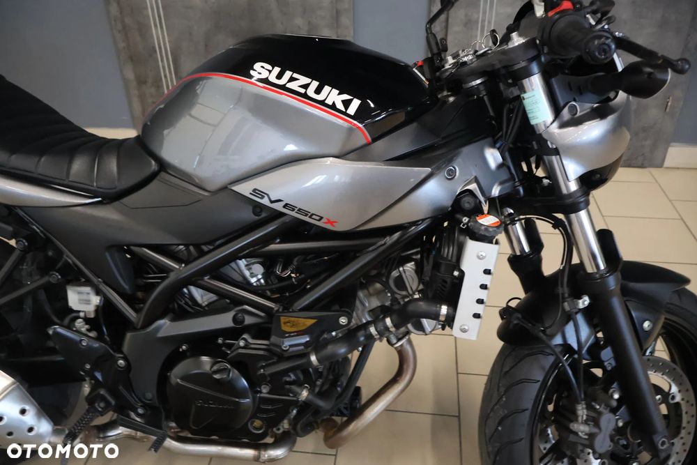 Suzuki SV - 12