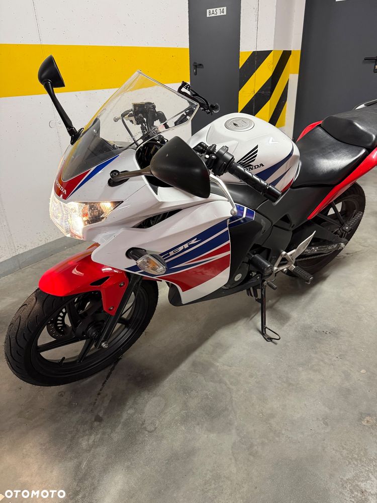 Honda CBR - 7