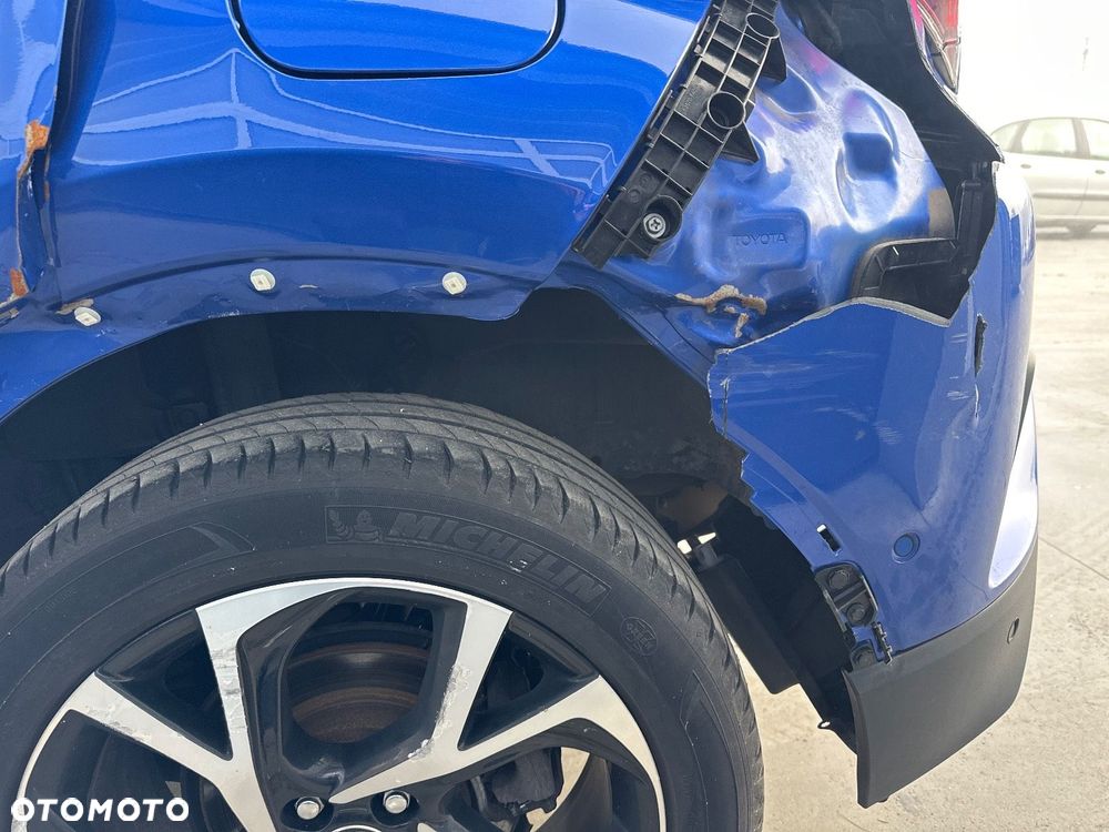 Toyota C-HR 1.2 T Dynamic - 21