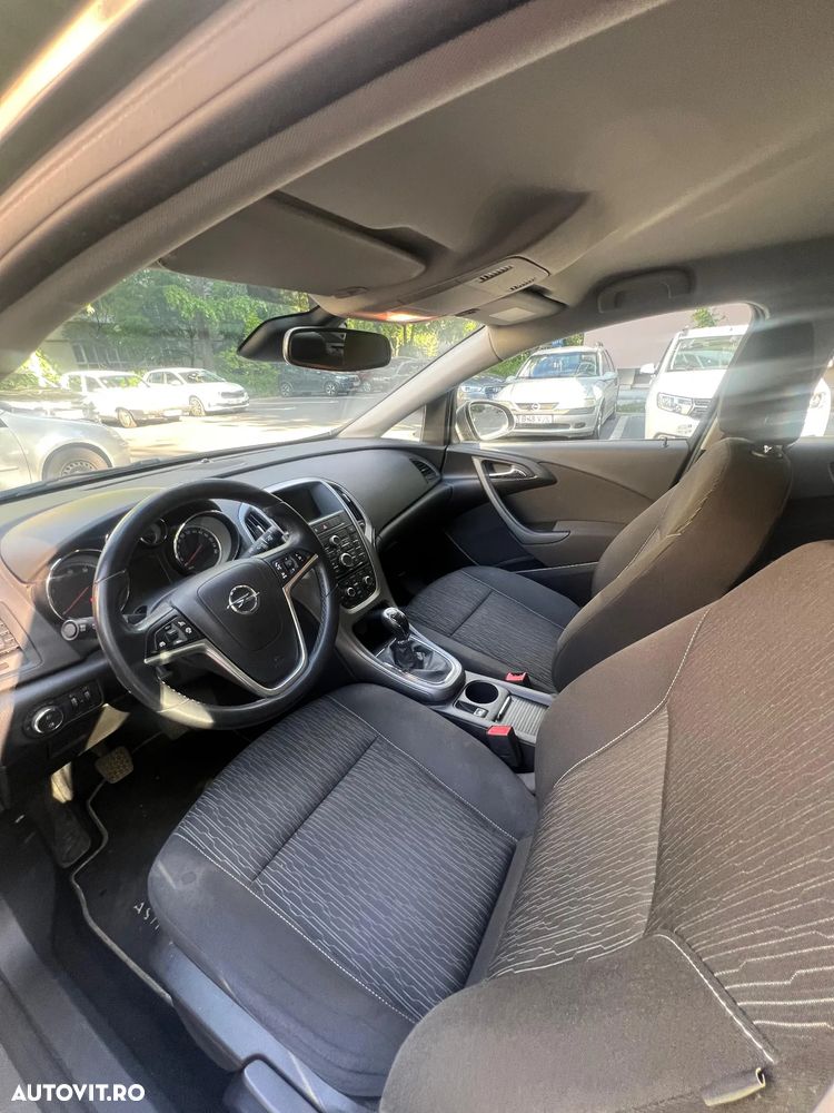 Opel Astra 1.4 Turbo ECOTEC Enjoy - 10