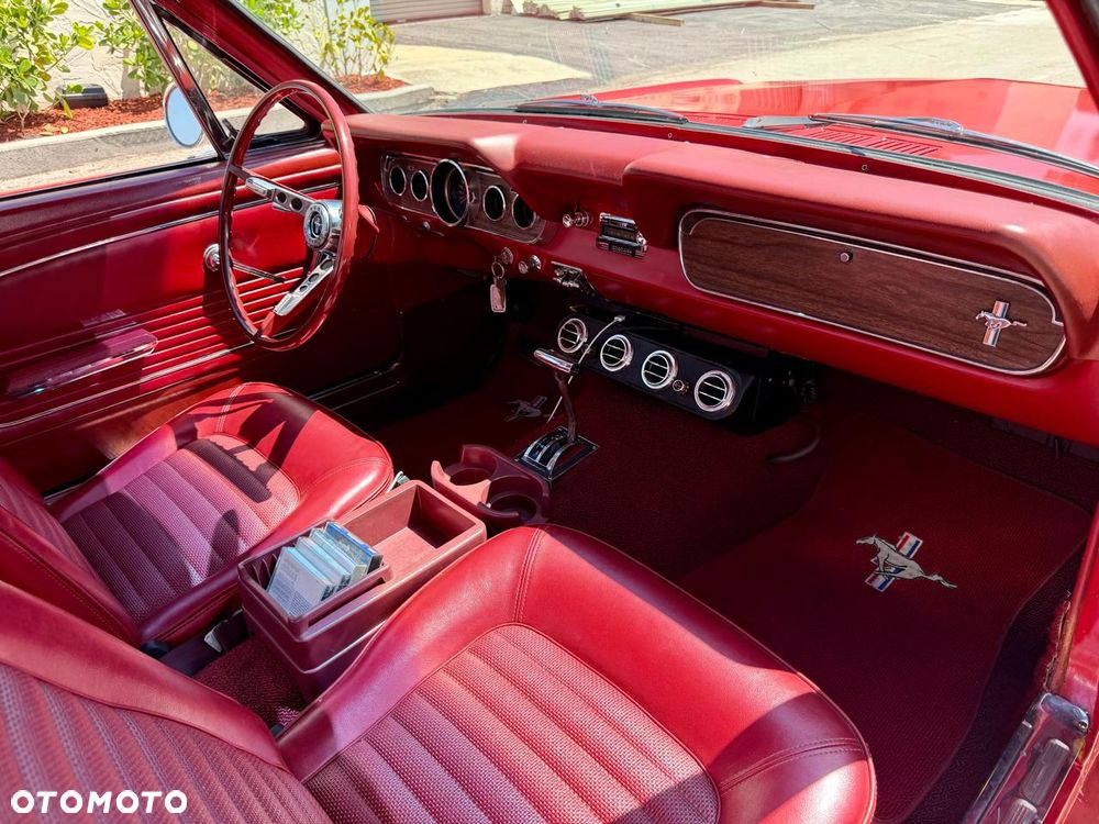 Ford Mustang - 15