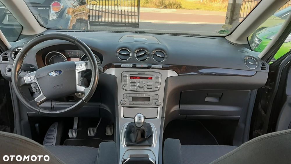 Ford Galaxy 2.0 Business Edition - 13