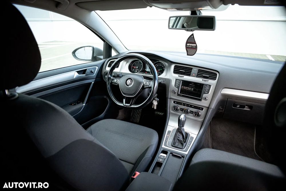 Volkswagen Golf 1.6 TDI BlueMotion Technology DSG Comfortline - 2