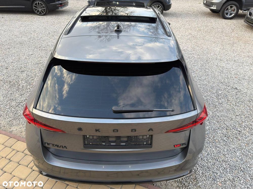 Skoda Octavia 2.0 TDI DSG RS - 10