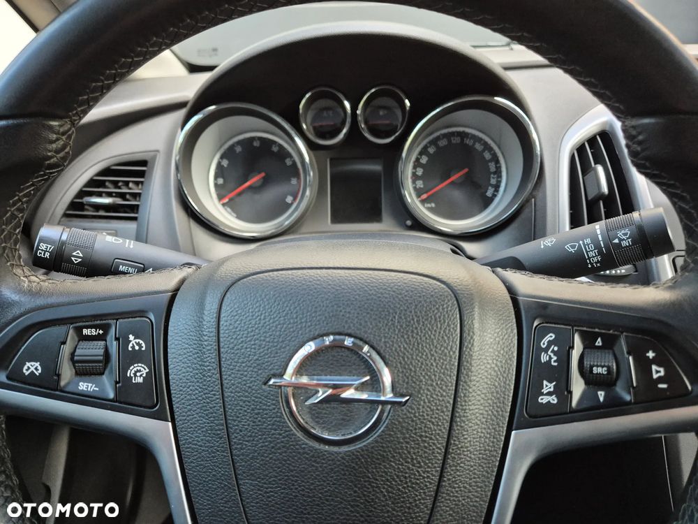 Opel Astra 1.4 T EU6 - 12