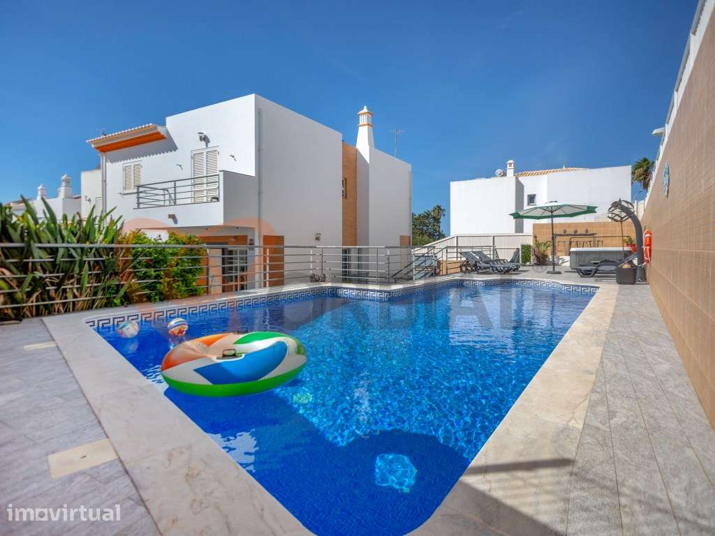 Fantástica Moradia para venda em Albufeira com piscina no centro da... - Grande imagem: 4/44