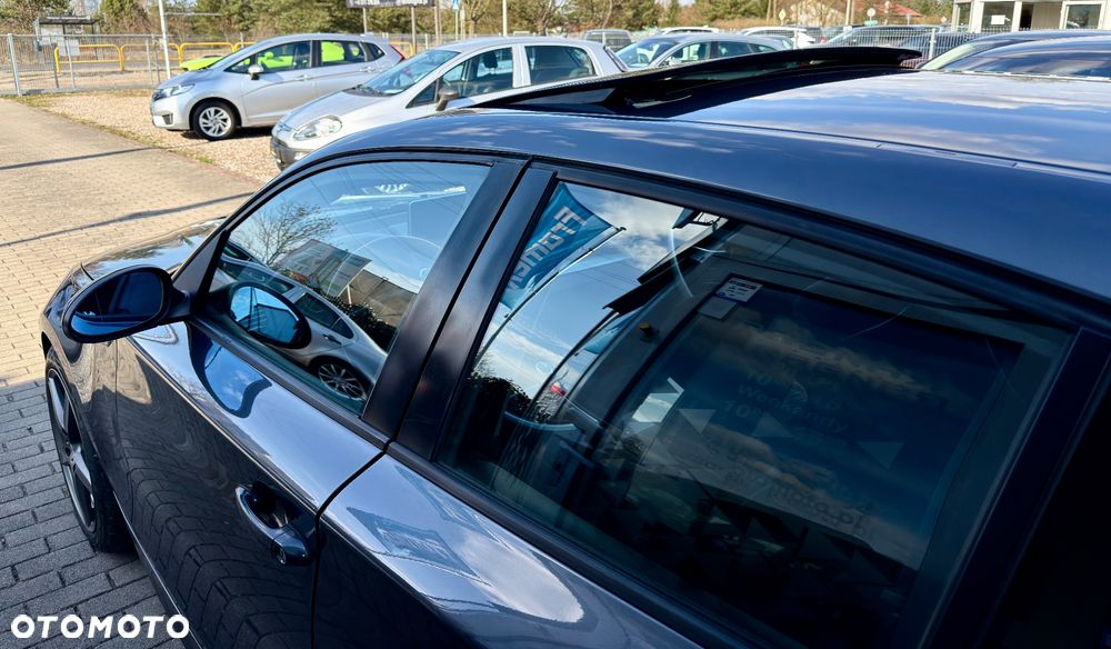 BMW Seria 1 120d DPF - 18