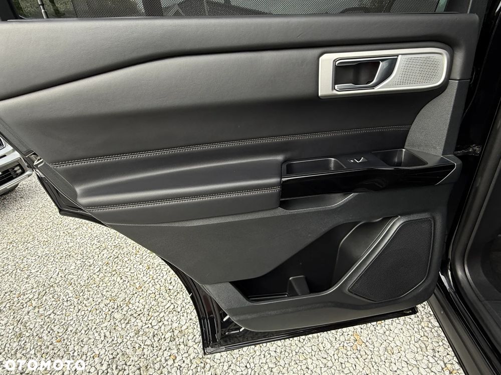 Ford Explorer EcoBoost Plug-in Hybrid PLATINUM - 30