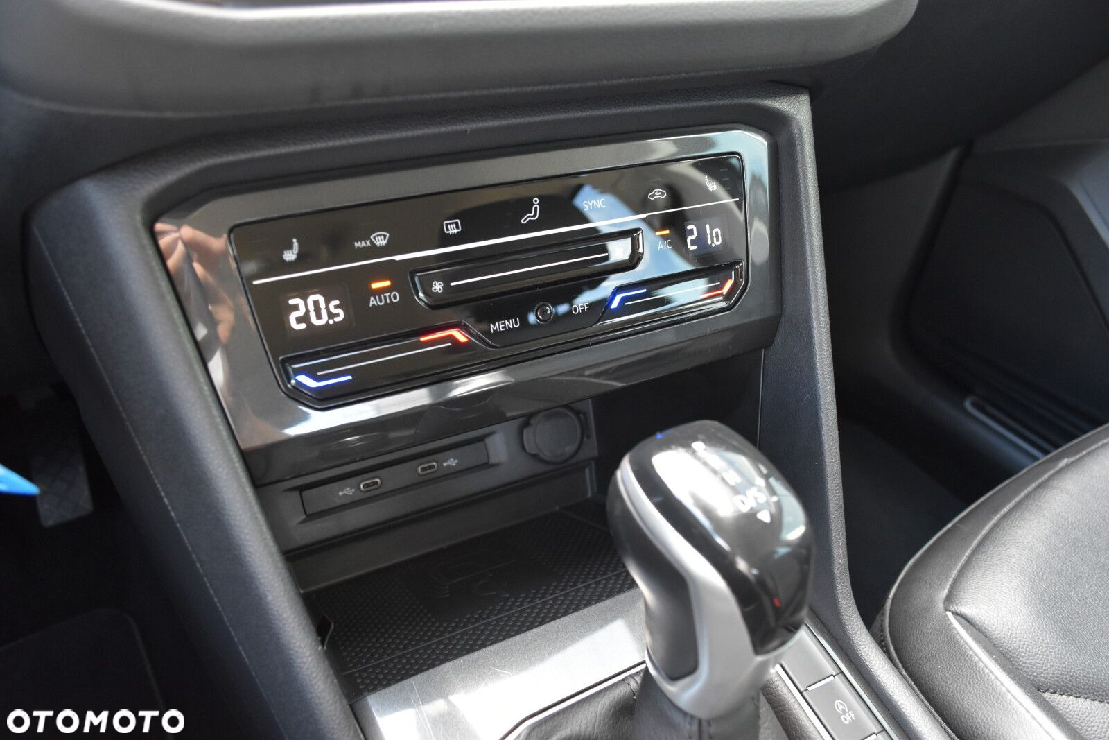 Volkswagen Tiguan 2.0 TDI SCR 4Mot Elegance DSG - 24