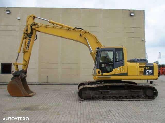 Dezmembrare excavator komatsu- piese de schimb komatsu - 1