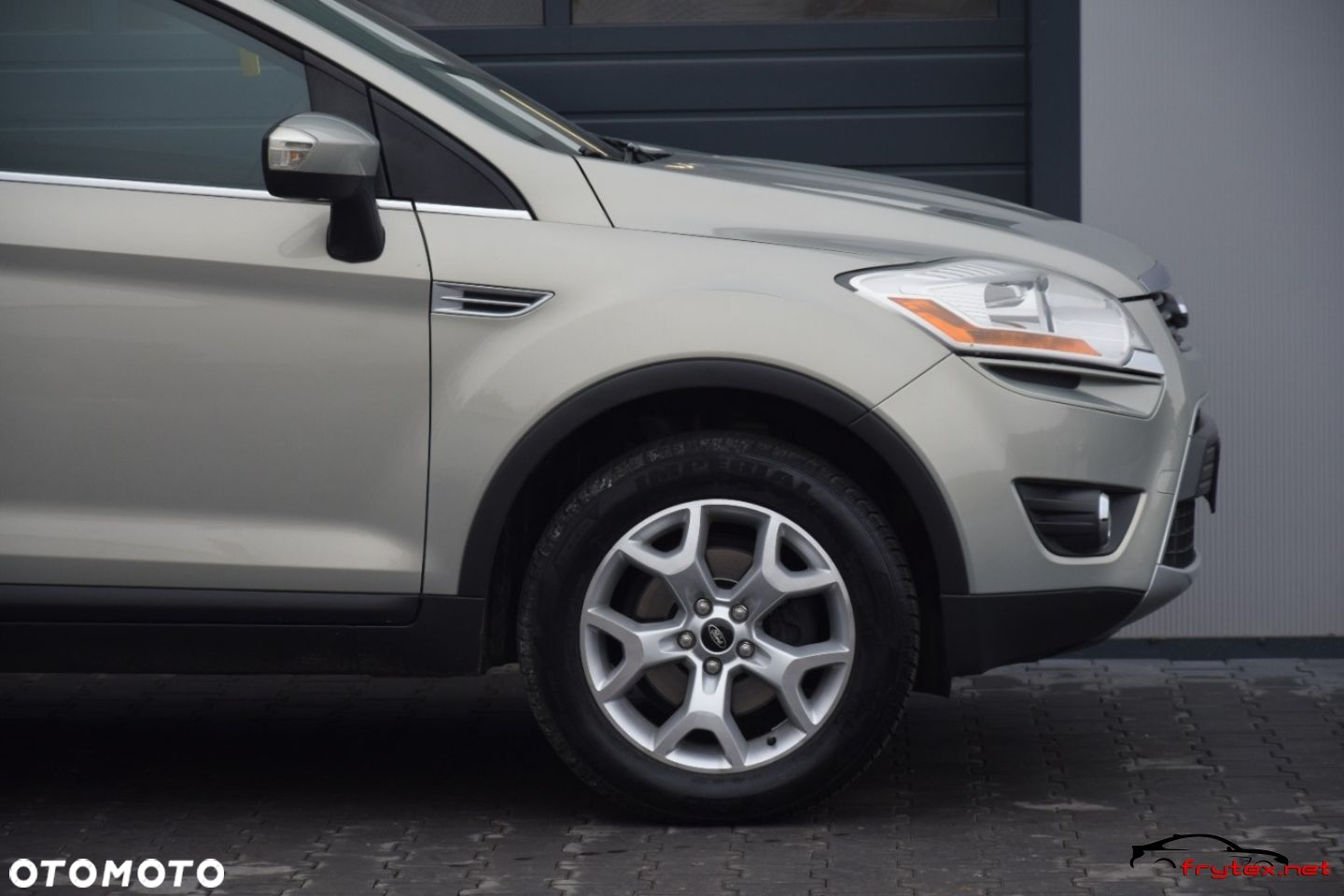 Ford Kuga - 5
